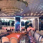 La Bussola Hotell 3*