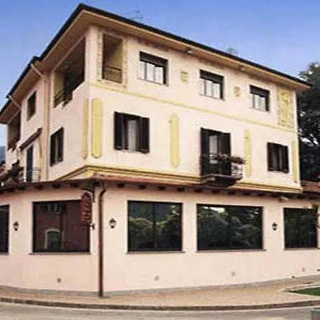 La Bussola Hotel 3*